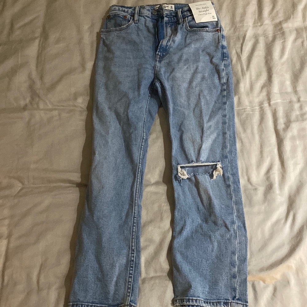 Abercrombie straight-leg jeans, sz 24/00 Short - NEVER WORN, tags on!